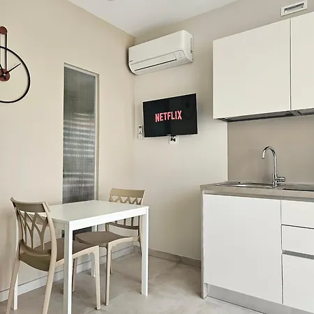 Residenza Giovine - Maison A Porter *